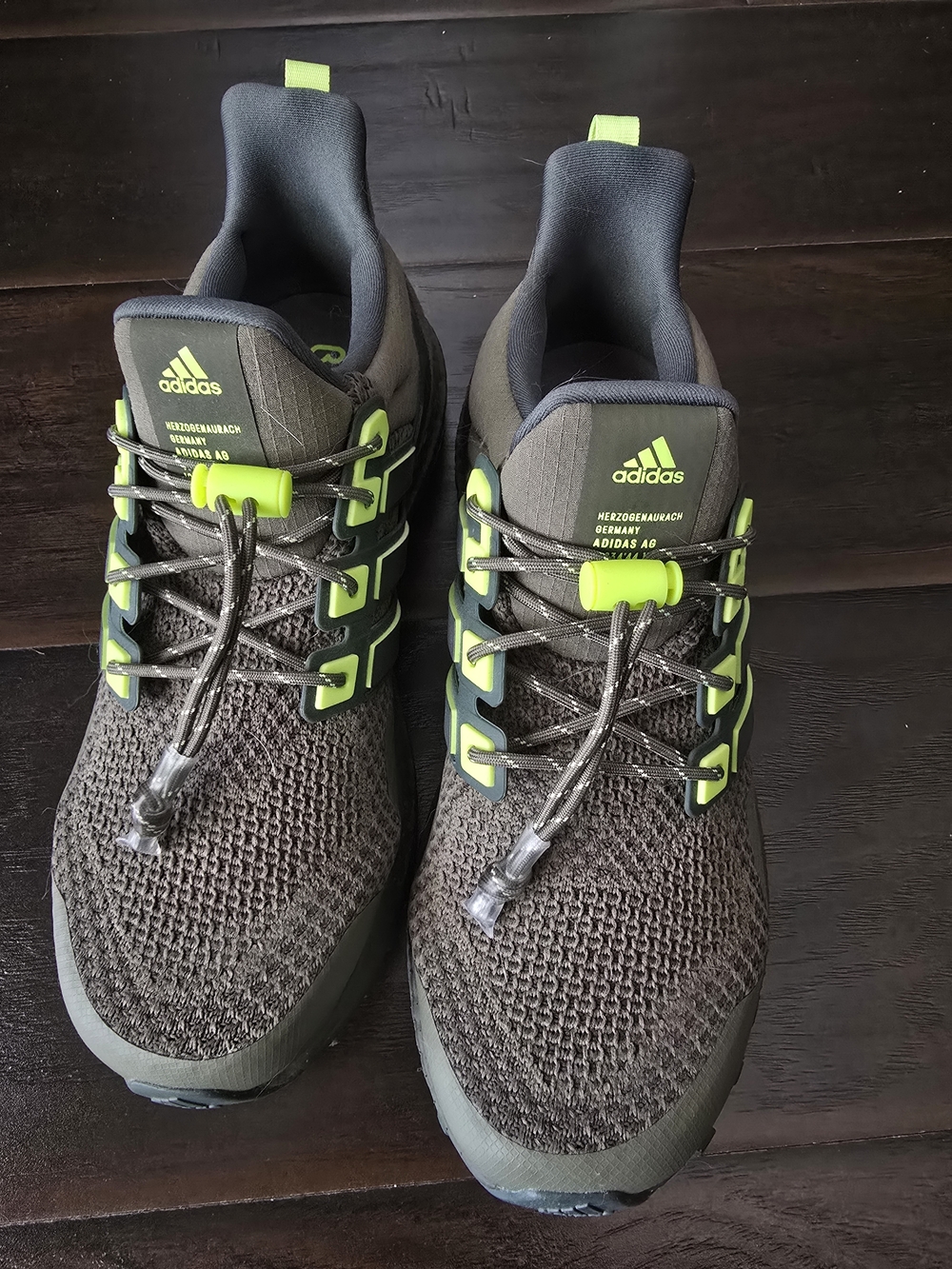 adidas Men's Olive Green and Neon Lime Trail Runners